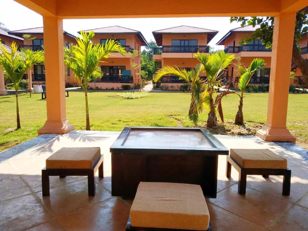 The Pench International Hotel Khawāsa Exterior foto