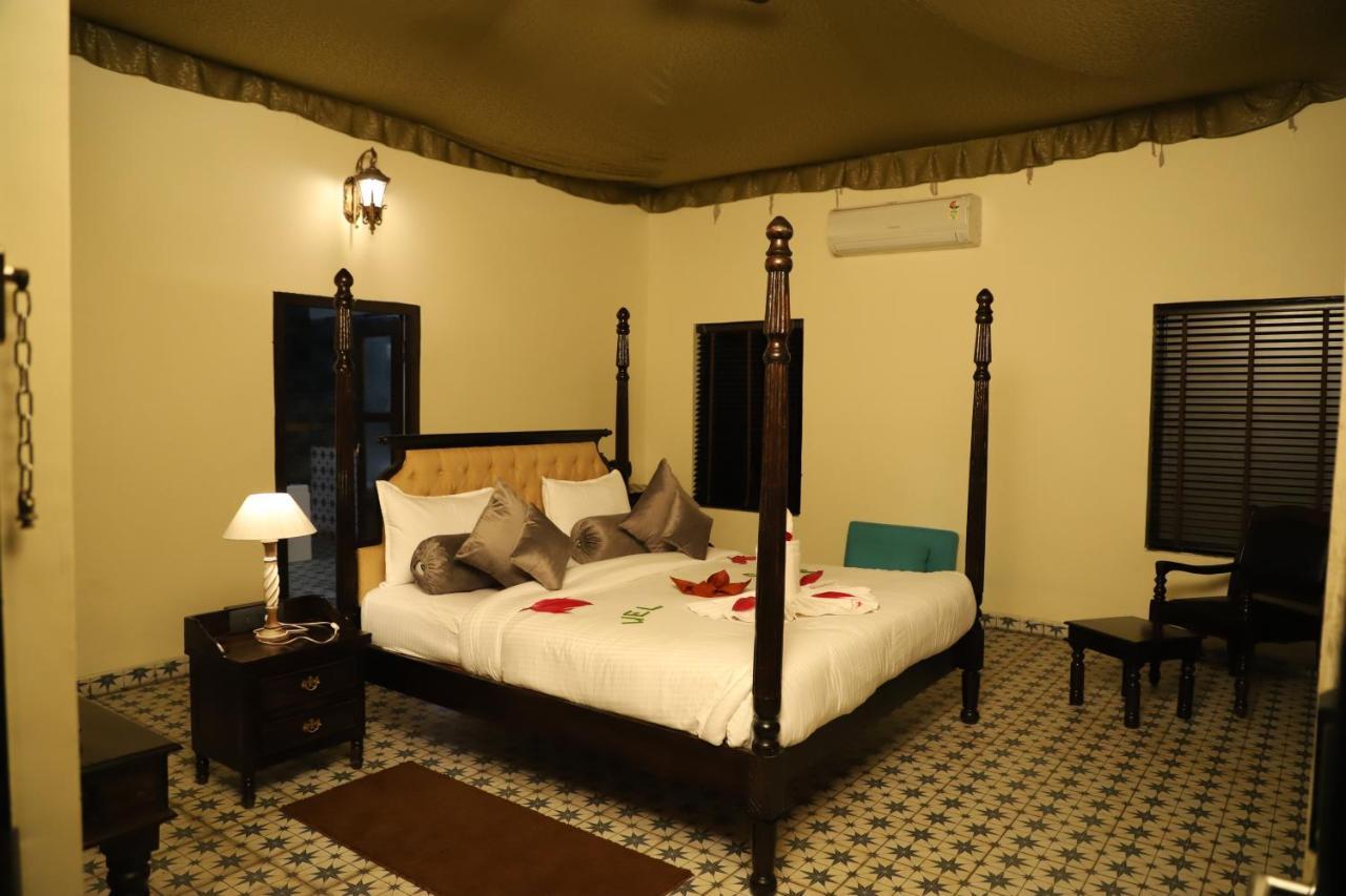 The Pench International Hotel Khawāsa Exterior foto